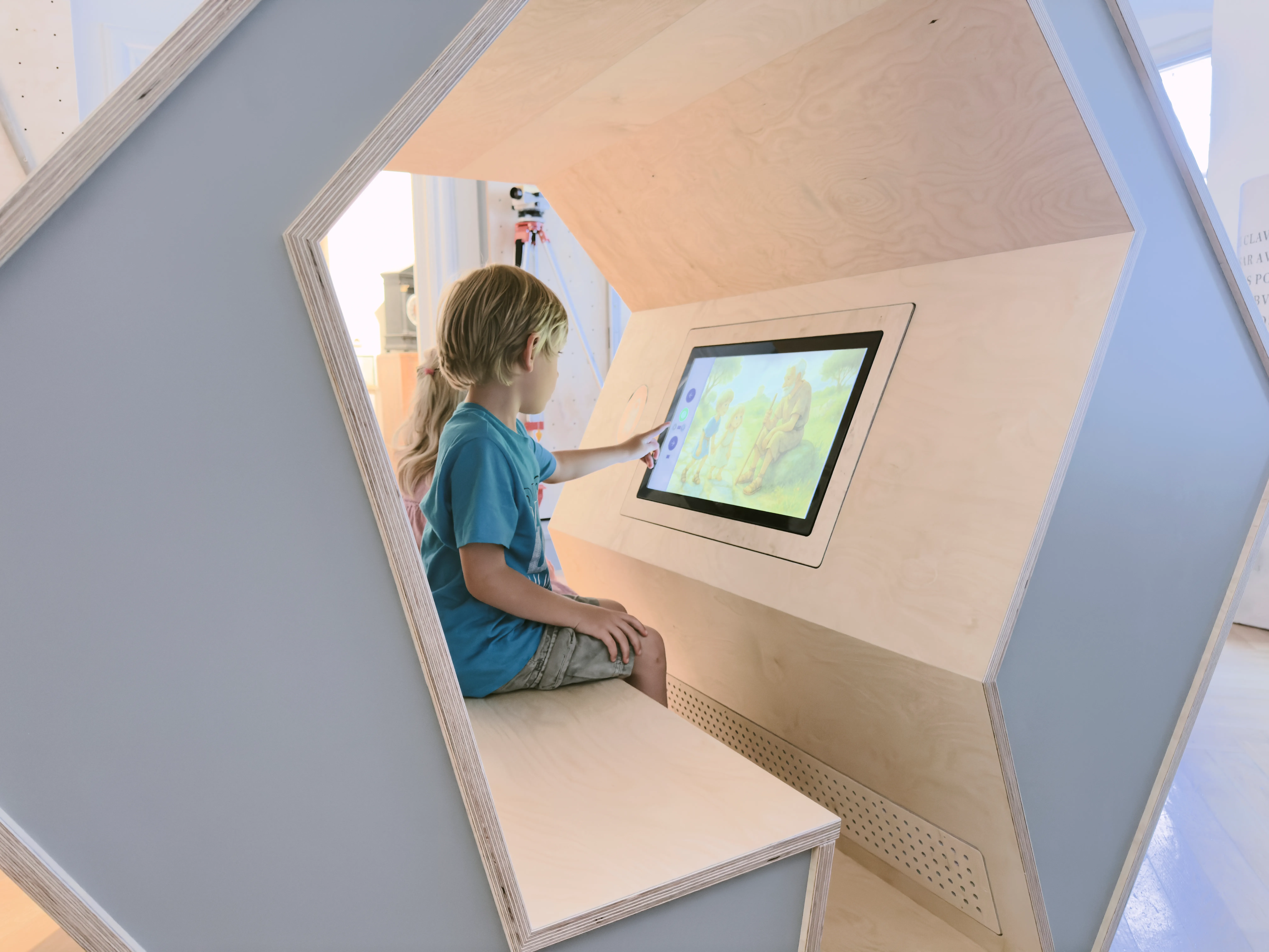 Interaktive Museumsinstallation – Digitale Szenografie von Marcel Gladbach